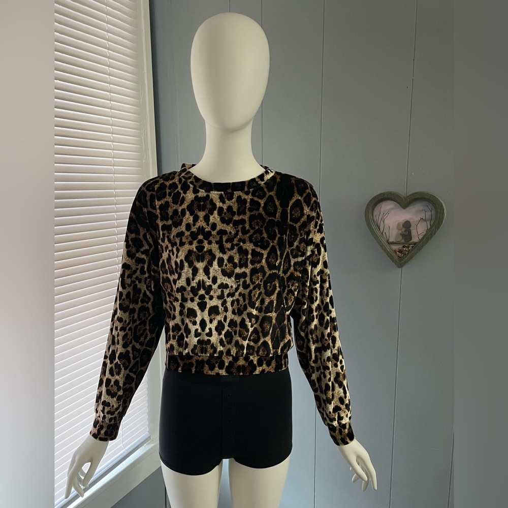 Rare Cute Booty Lounge Leopard Print Shirt Size Small Animal Cheetah